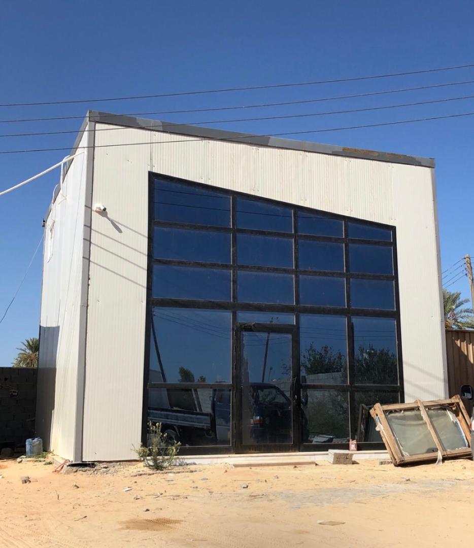 مبنى جاهز تحت الإنشاء